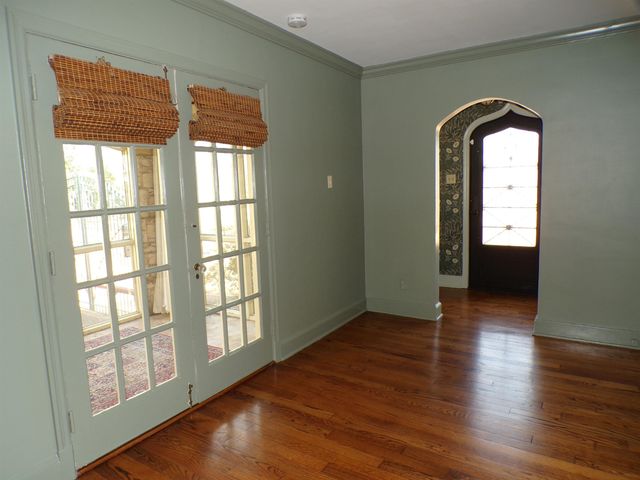 527 S GOODLETT ST, Memphis, TN 38117