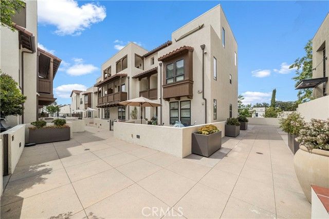 820 Mission 106, South Pasadena, CA 91030