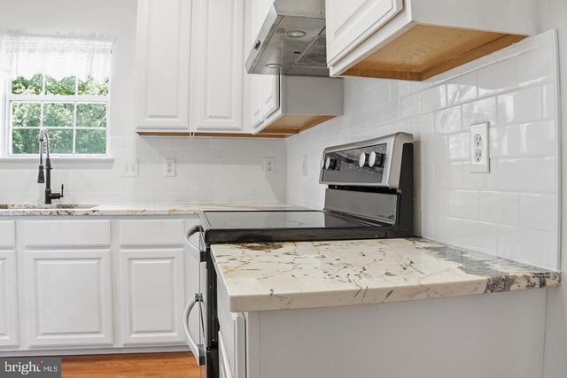 5704 ALLWOOD CT, Lanham, MD 20706
