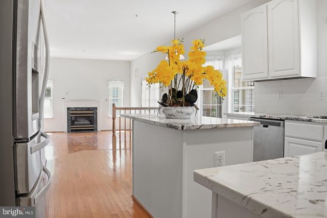 5704 ALLWOOD CT, Lanham, MD 20706