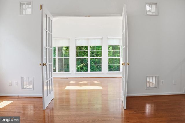5704 ALLWOOD CT, Lanham, MD 20706