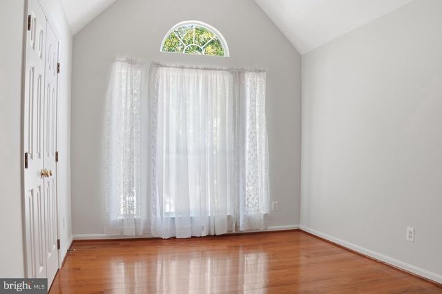 5704 ALLWOOD CT, Lanham, MD 20706