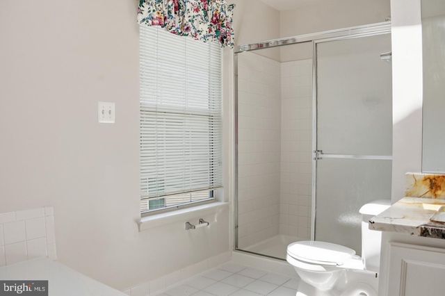 5704 ALLWOOD CT, Lanham, MD 20706