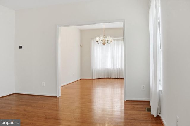 5704 ALLWOOD CT, Lanham, MD 20706