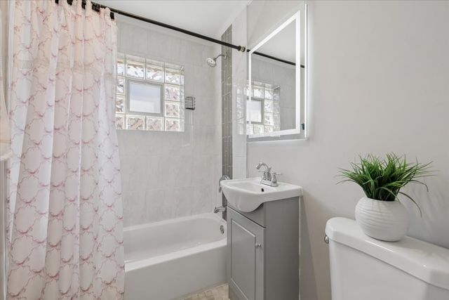 3124 Madison Street, Bellwood, IL 60104