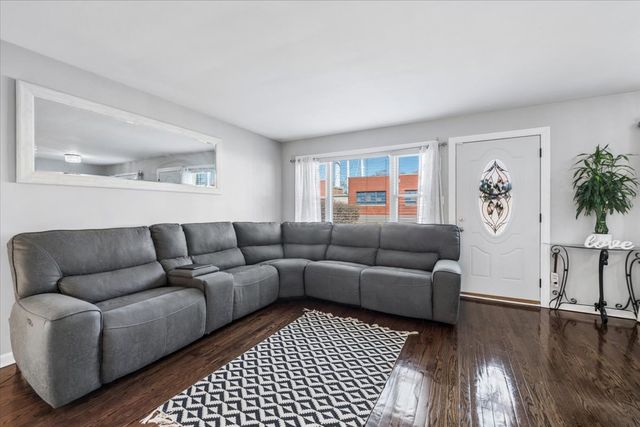 3124 Madison Street, Bellwood, IL 60104