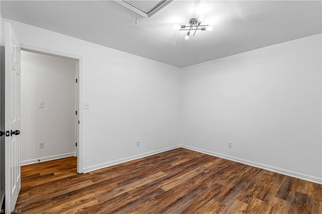 116 Cloister Oaks Circle, Winston-salem, NC 27127