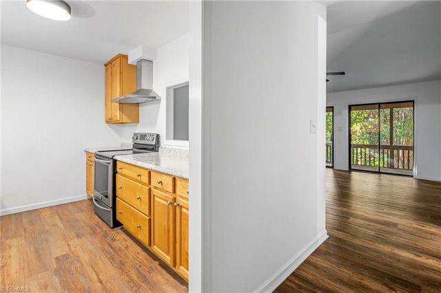 116 Cloister Oaks Circle, Winston-salem, NC 27127