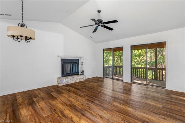 116 Cloister Oaks Circle, Winston-salem, NC 27127