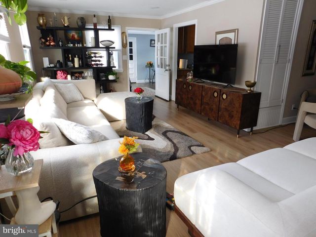 6421 INWOOD DR, Springfield, VA 22150