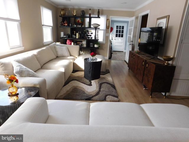 6421 INWOOD DR, Springfield, VA 22150