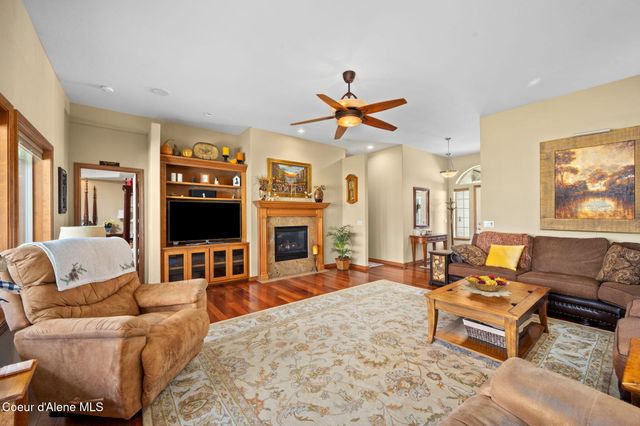 5247 W Broken Tee RD, Rathdrum, ID 83858