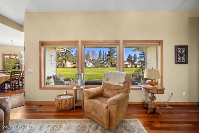 5247 W Broken Tee RD, Rathdrum, ID 83858