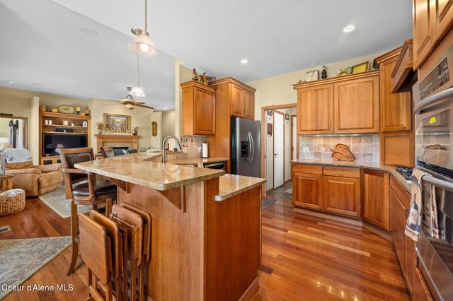 5247 W Broken Tee RD, Rathdrum, ID 83858