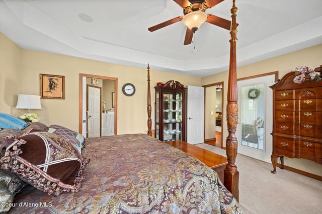 5247 W Broken Tee RD, Rathdrum, ID 83858