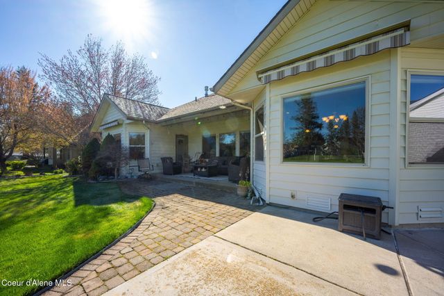 5247 W Broken Tee RD, Rathdrum, ID 83858