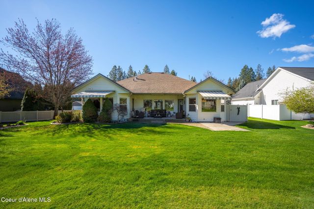 5247 W Broken Tee RD, Rathdrum, ID 83858