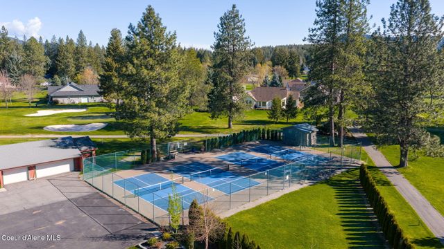 5247 W Broken Tee RD, Rathdrum, ID 83858