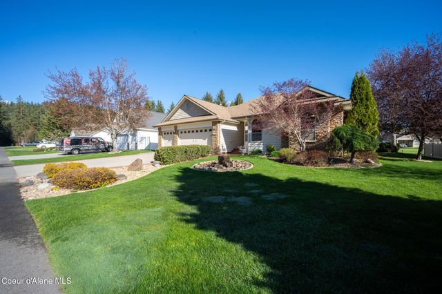 5247 W Broken Tee RD, Rathdrum, ID 83858