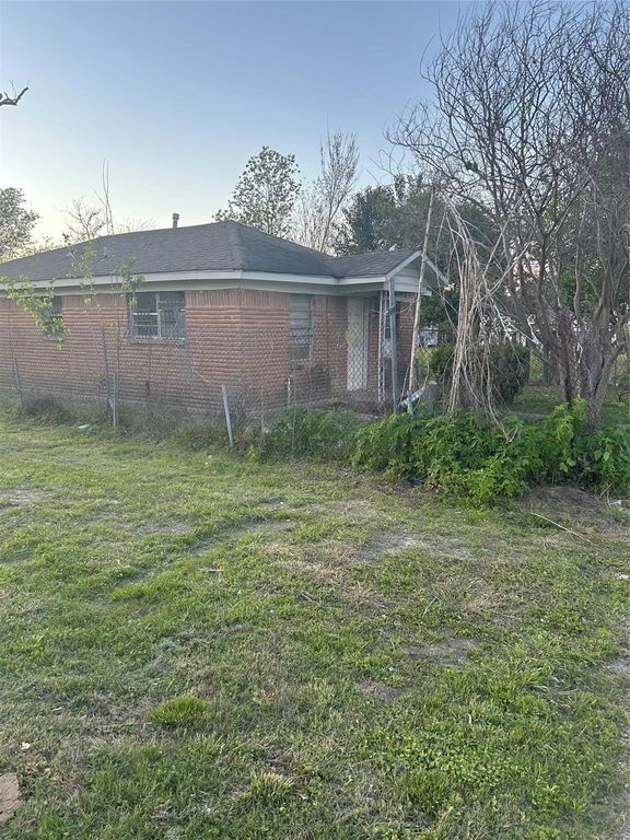 1815 Mary Street, Houston, TX 77026