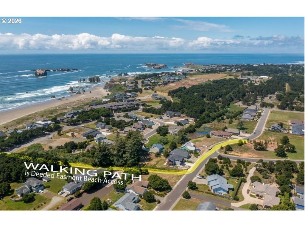 2754 LINCOLN Ave 1, Bandon, OR 97411
