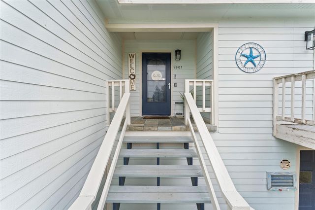 1901 Bayou Homes Drive, Galveston, TX 77551