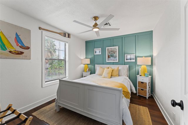 1901 Bayou Homes Drive, Galveston, TX 77551