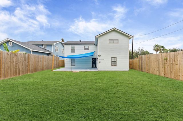 1901 Bayou Homes Drive, Galveston, TX 77551