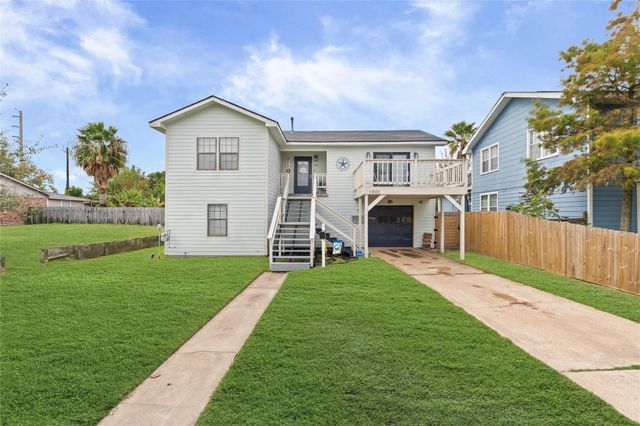 1901 Bayou Homes Drive, Galveston, TX 77551