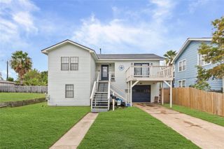 1901 Bayou Homes Drive, Galveston, TX 77551