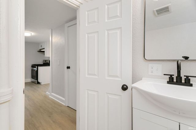 613 S 36th Street, South Bend, IN 46615