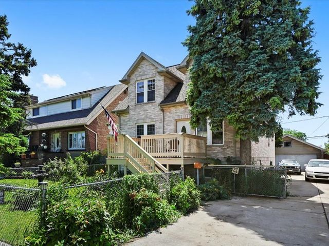 4820 S Lotus Avenue, Chicago, IL 60638