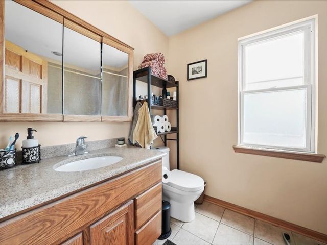 4820 S Lotus Avenue, Chicago, IL 60638