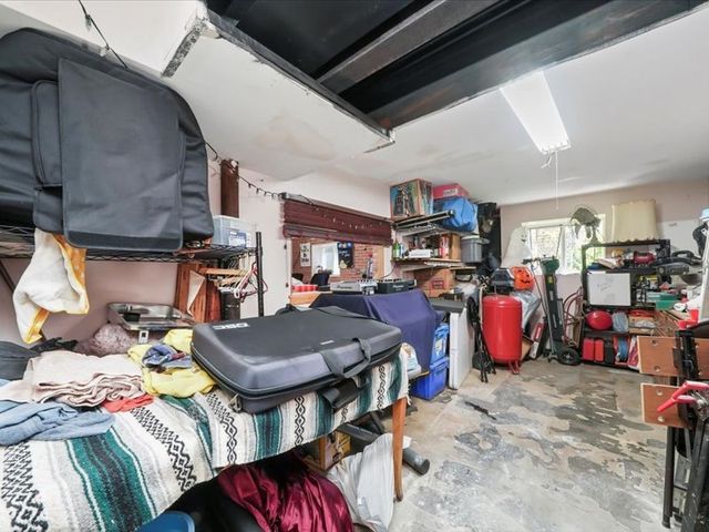 4820 S Lotus Avenue, Chicago, IL 60638