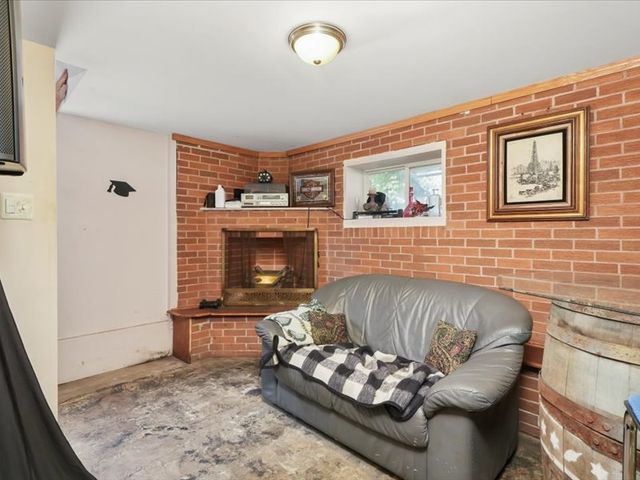 4820 S Lotus Avenue, Chicago, IL 60638