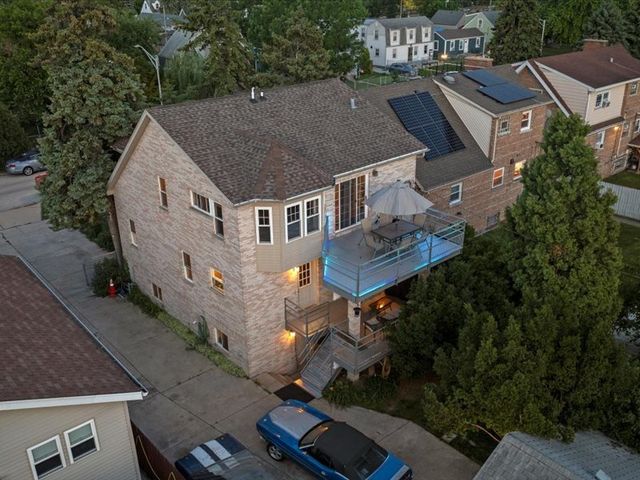 4820 S Lotus Avenue, Chicago, IL 60638