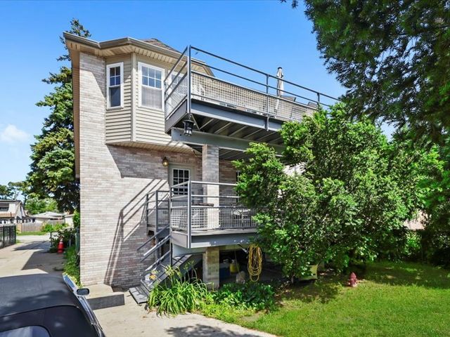4820 S Lotus Avenue, Chicago, IL 60638