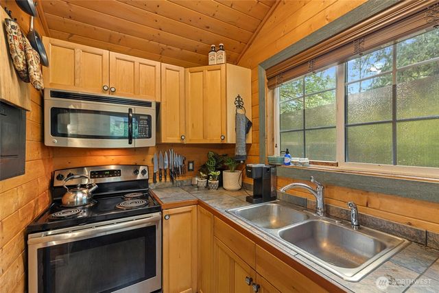 53665 White Falls Court, Concrete, WA 98237