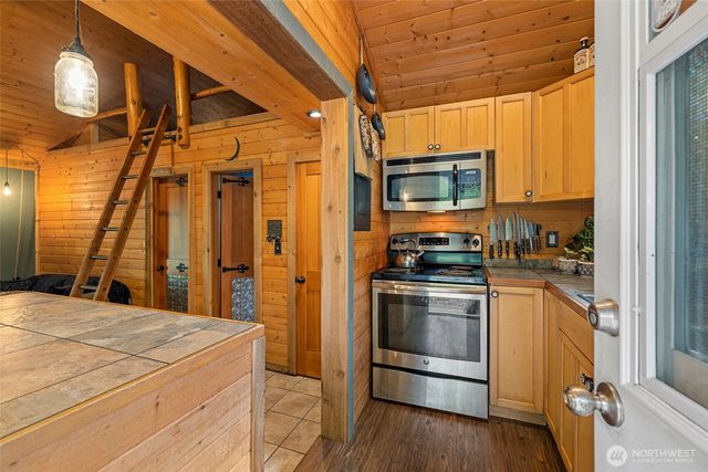 53665 White Falls Court, Concrete, WA 98237