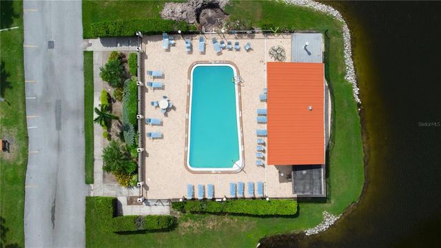 6080 80TH STREET N 201, St Petersburg, FL 33709