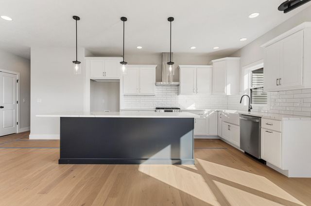 713 Wheatley Drive, Mahomet, IL 61853