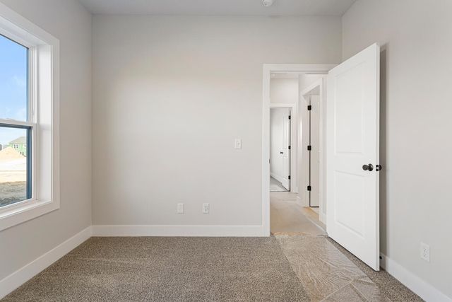 713 Wheatley Drive, Mahomet, IL 61853