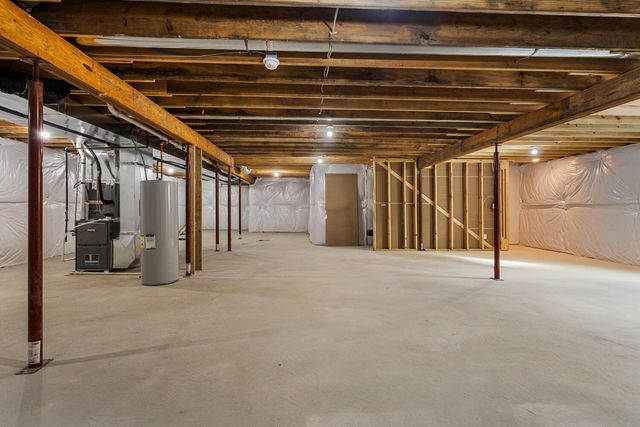 713 Wheatley Drive, Mahomet, IL 61853