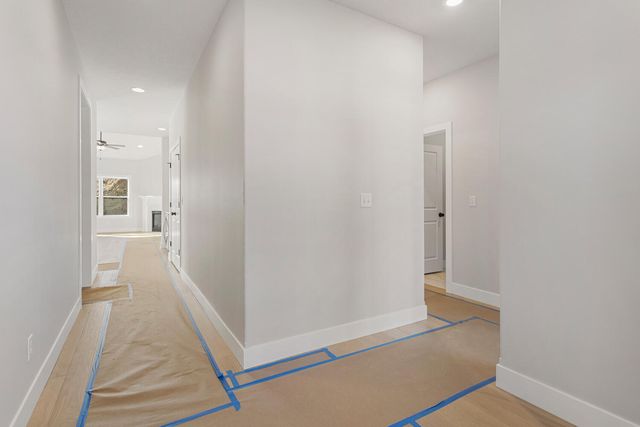 713 Wheatley Drive, Mahomet, IL 61853