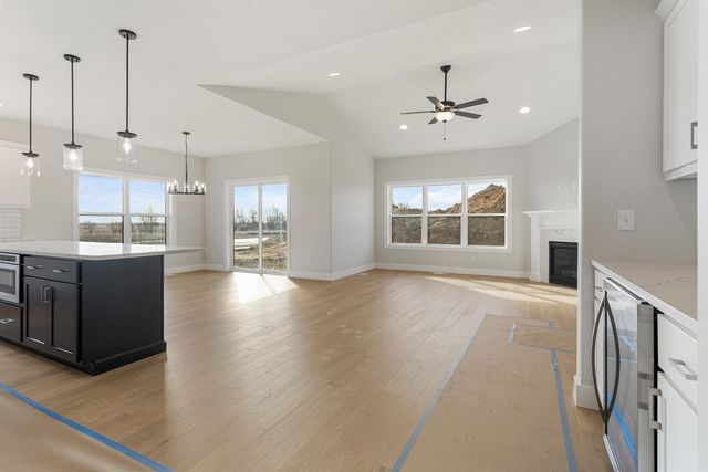 713 Wheatley Drive, Mahomet, IL 61853