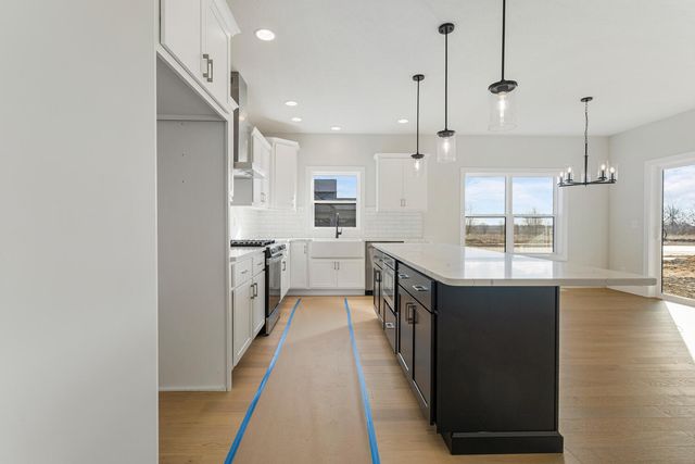 713 Wheatley Drive, Mahomet, IL 61853