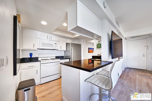 1500 S Camino Real 306A, Palm Springs, CA 92264