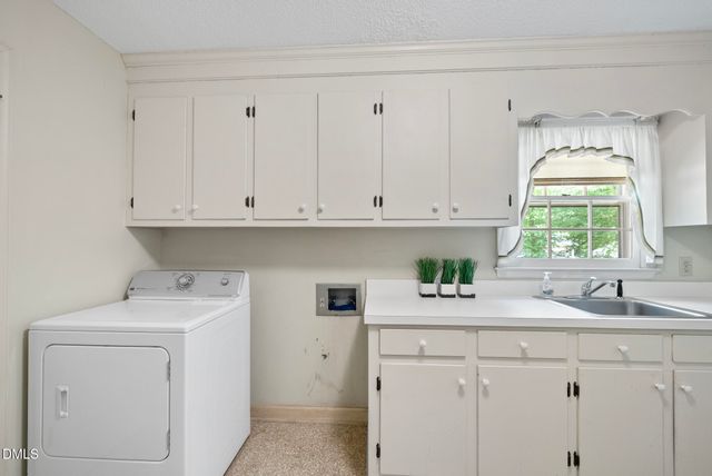 106 Oak Drive, Louisburg, NC 27549