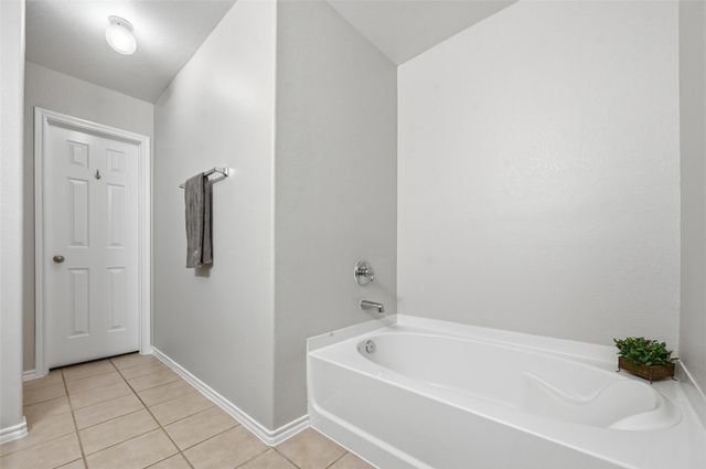 9842 Wake Bridge Drive, Frisco, TX 75035