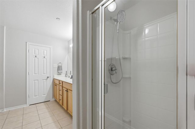 9842 Wake Bridge Drive, Frisco, TX 75035